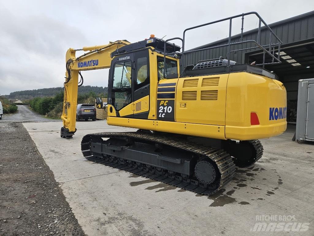Komatsu PC 210 LC-10 Kāpurķēžu ekskavatori