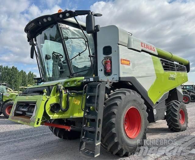CLAAS LEXION 7400 Ražas novākšanas kombaini