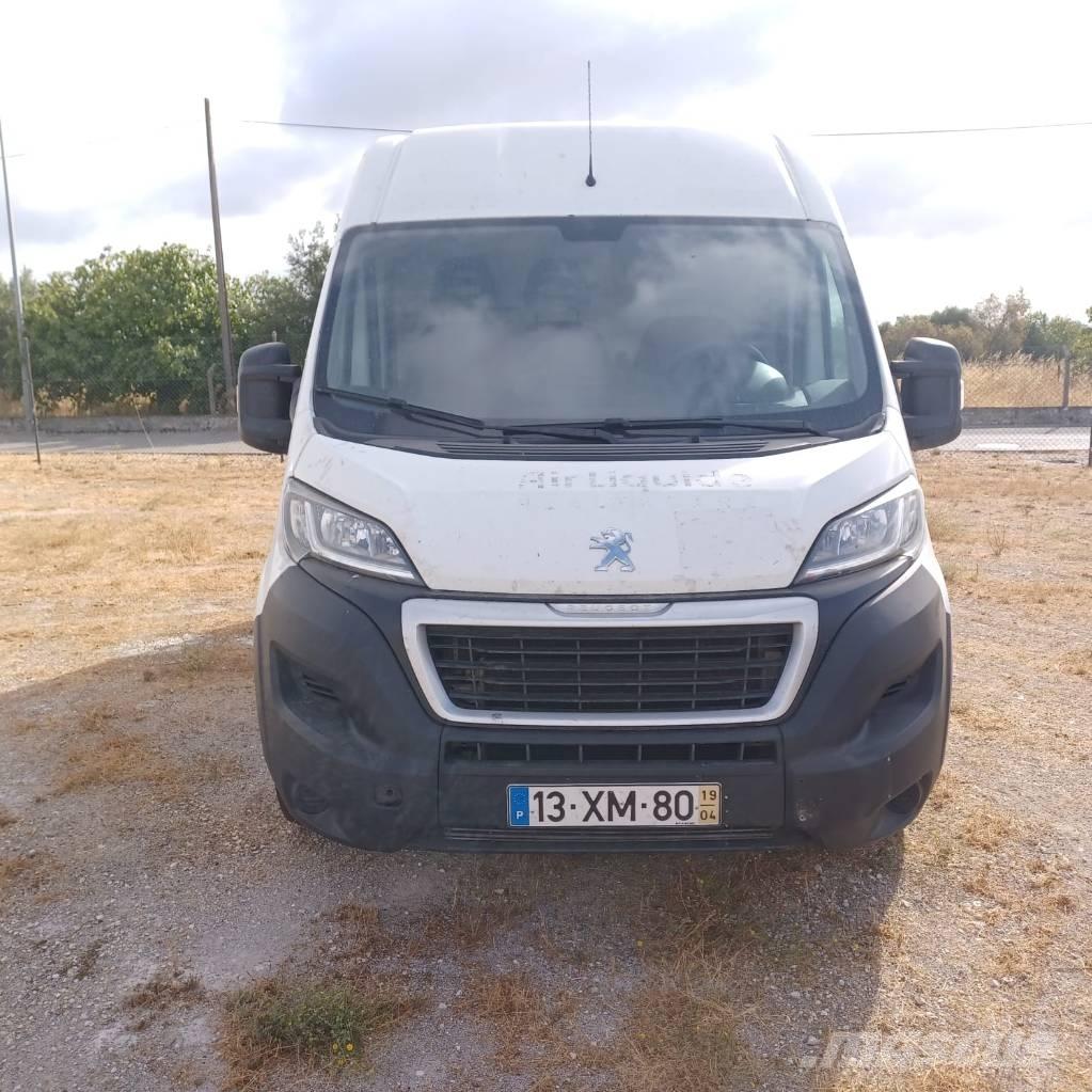 Peugeot Boxer Vieglais kravas automobilis/izkraušana no sāniem