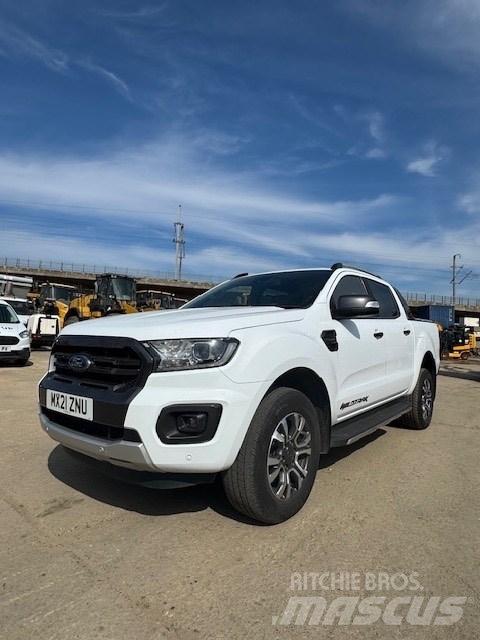 Ford Ranger Wildtrak Vieglais kravas automobilis/izkraušana no sāniem