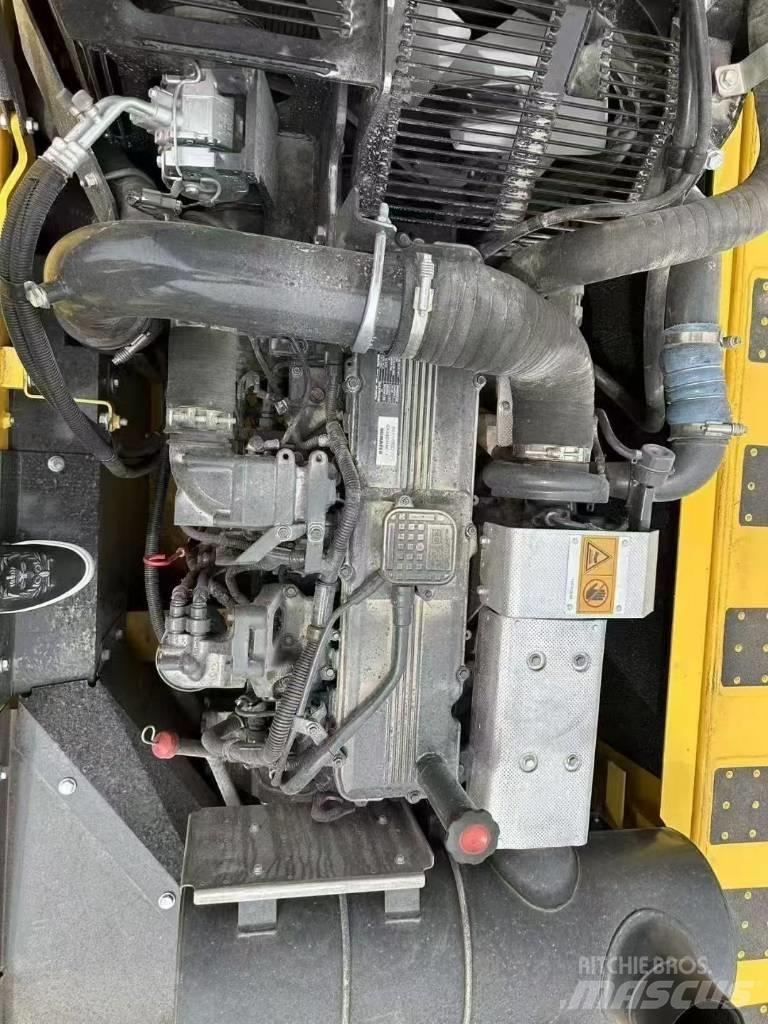 Komatsu 360-8MO Kāpurķēžu ekskavatori
