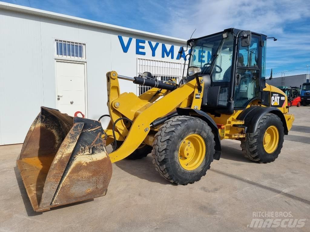 CAT 908 H Iekrāvēji uz riteņiem