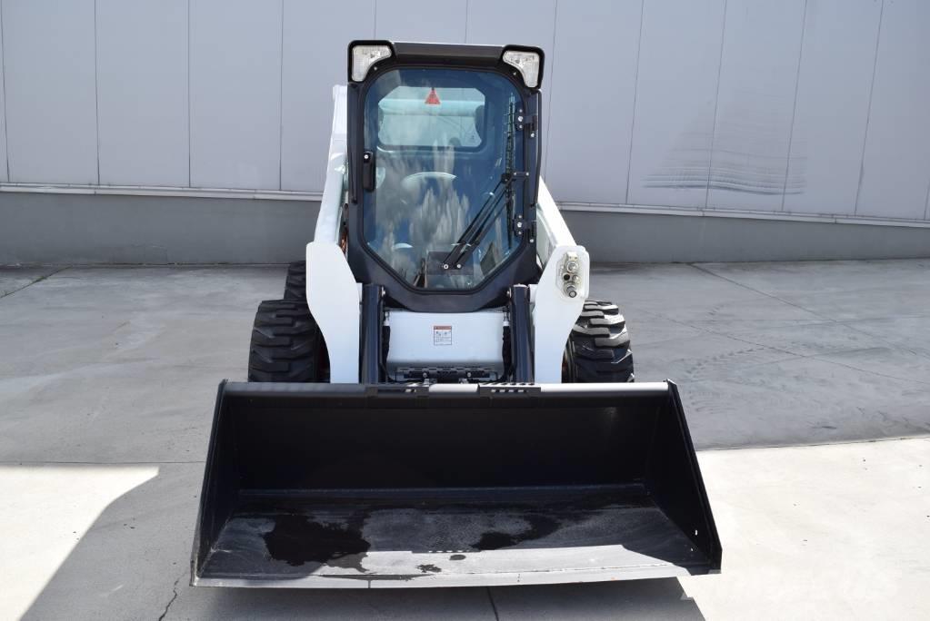 Bobcat S 750 Lietoti riteņu kompaktiekrāvēji