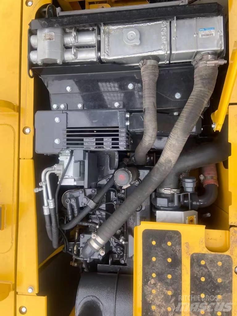 Komatsu PC 130 Kāpurķēžu ekskavatori