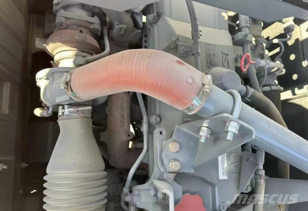 Hitachi 250 Kāpurķēžu ekskavatori