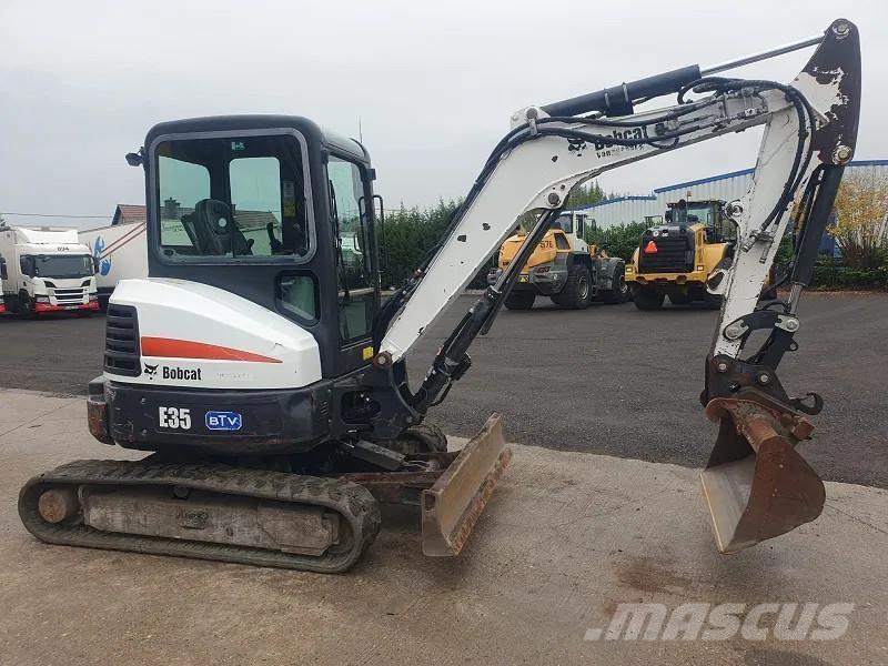Bobcat E35 - 3500 KG Mini ekskavatori < 7 t