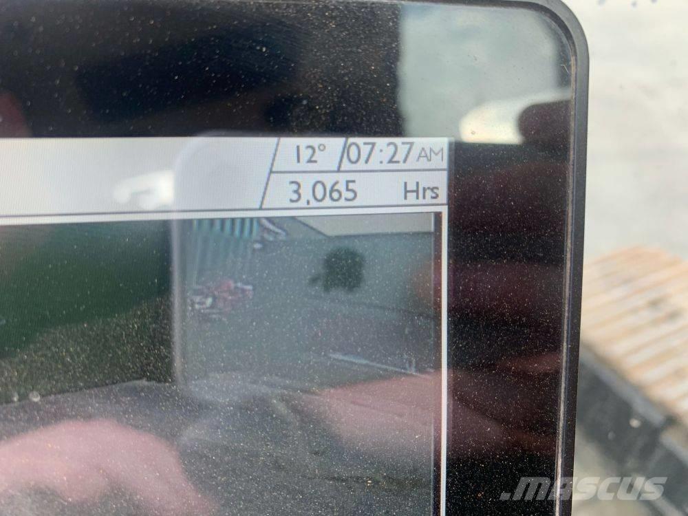 JCB 220 X LC Kāpurķēžu ekskavatori