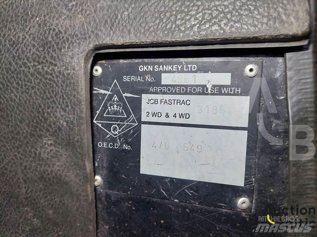 JCB Fastrac 3185 Traktori