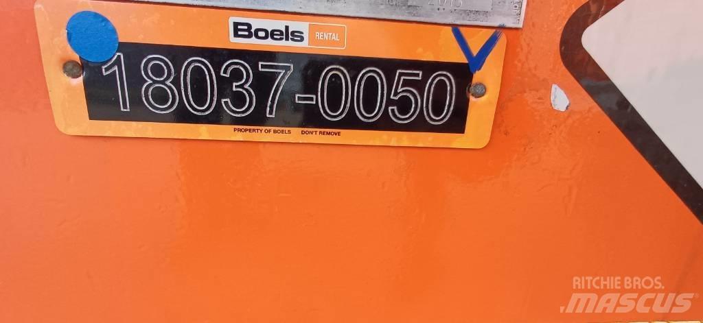 JLG M600JP Strēles pacēlāji