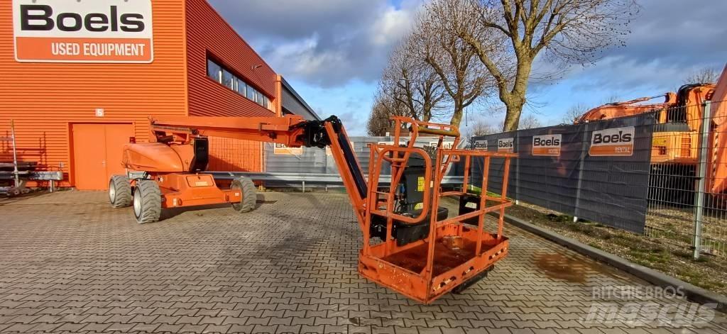JLG M600JP Strēles pacēlāji