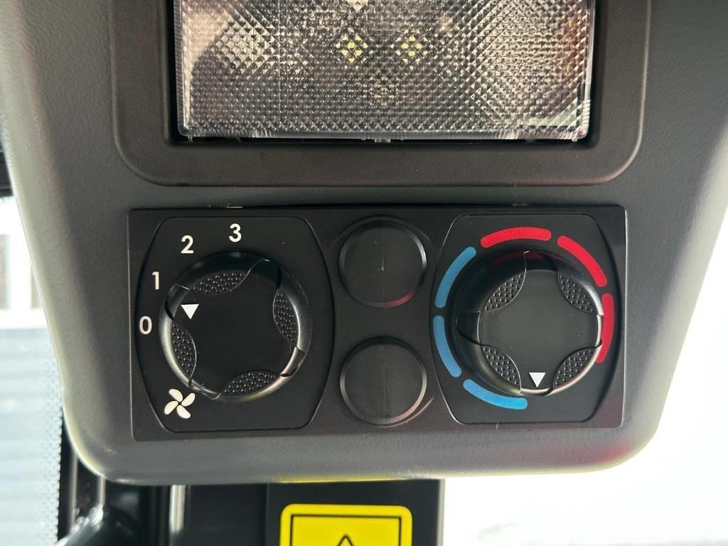 Yanmar V 7 Iekrāvēji uz riteņiem