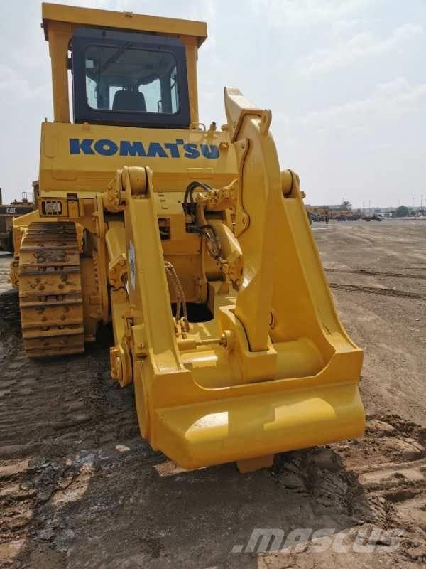 Komatsu d375a Kāpurķēžu buldozeri