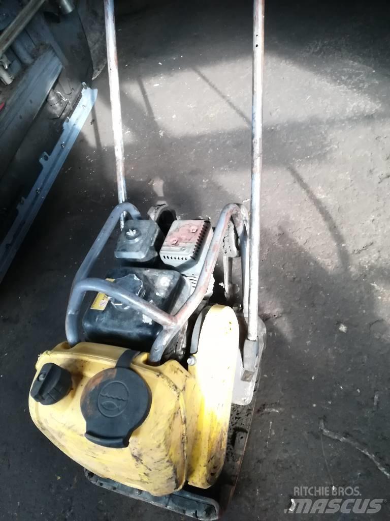  VIBRAČNÍ DESKA LF90 Vibratori