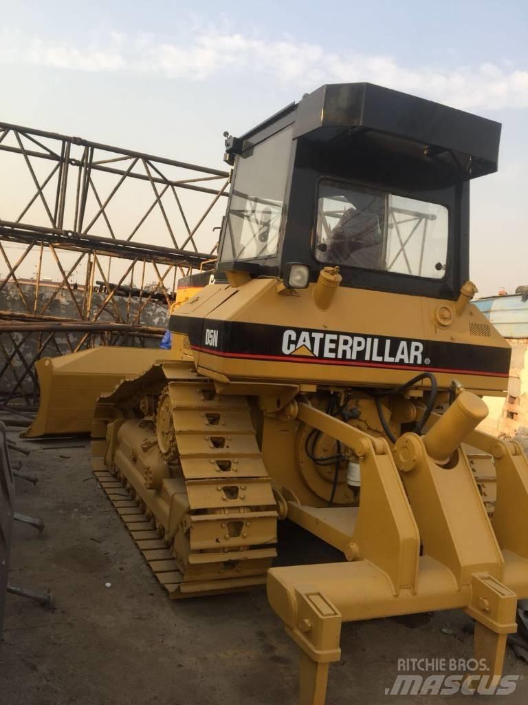 CAT D5N Kāpurķēžu buldozeri