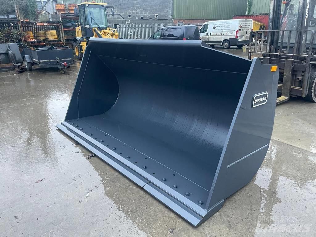 Doosan DL 320-7 Kausi