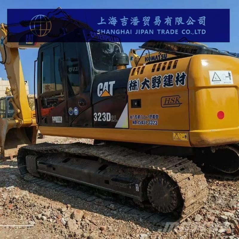 CAT 323 D Kāpurķēžu ekskavatori