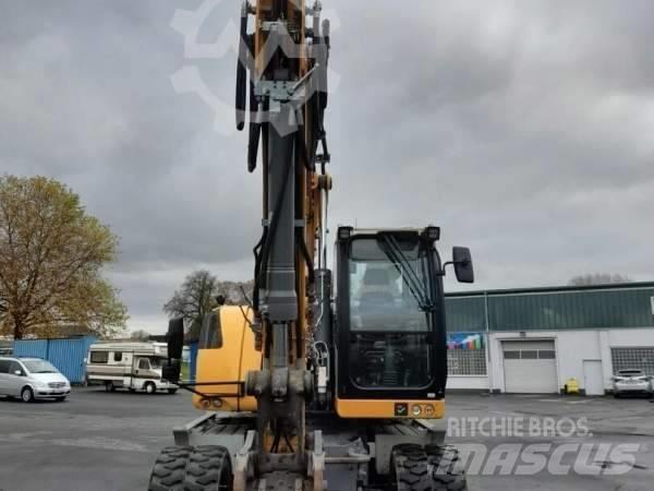 Liebherr A 920 Ekskavatori uz riteņiem
