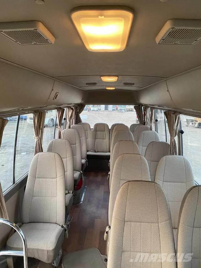 Toyota Coaster Bus Mikroautobusi