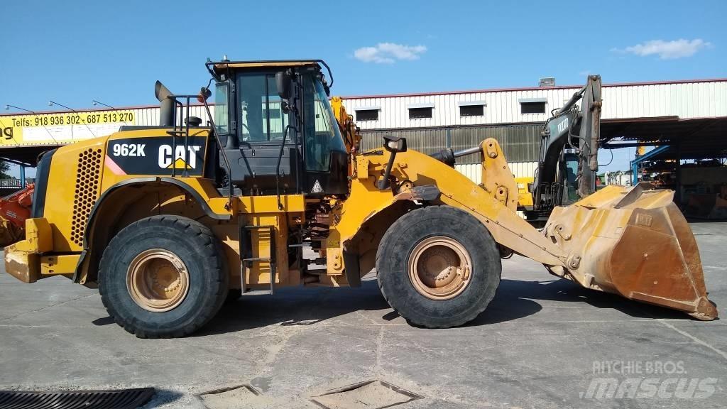 CAT 962K Iekrāvēji uz riteņiem
