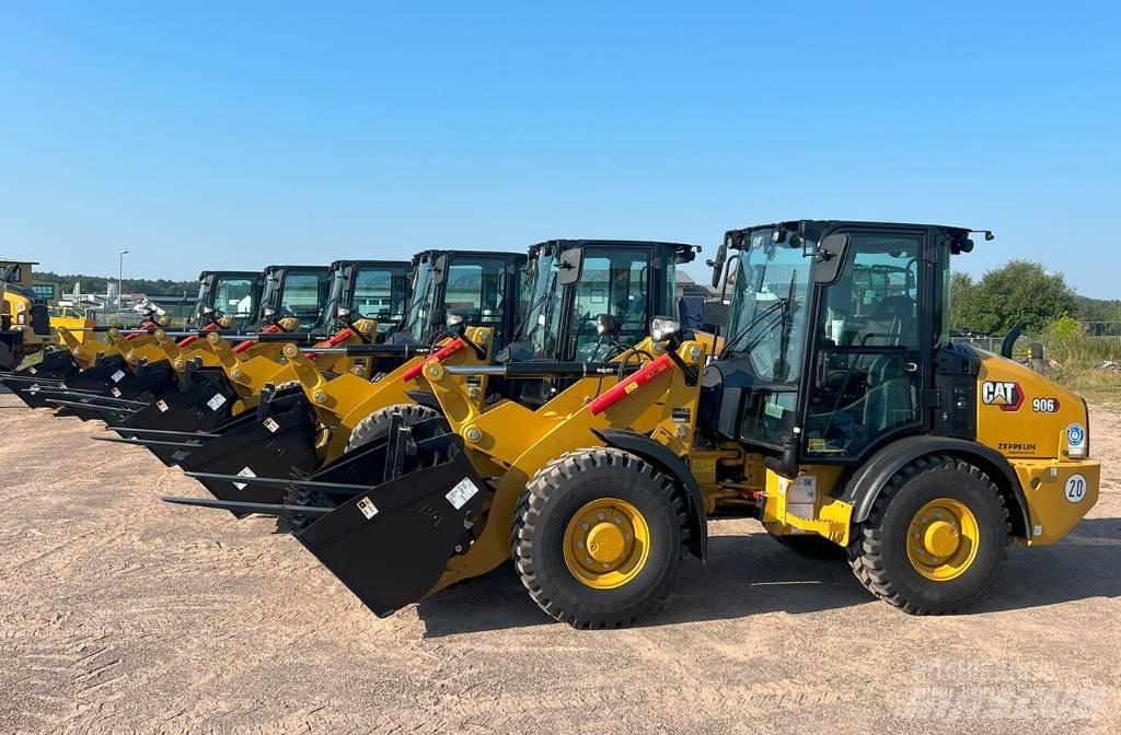 CAT 906 - RENTAL Iekrāvēji uz riteņiem