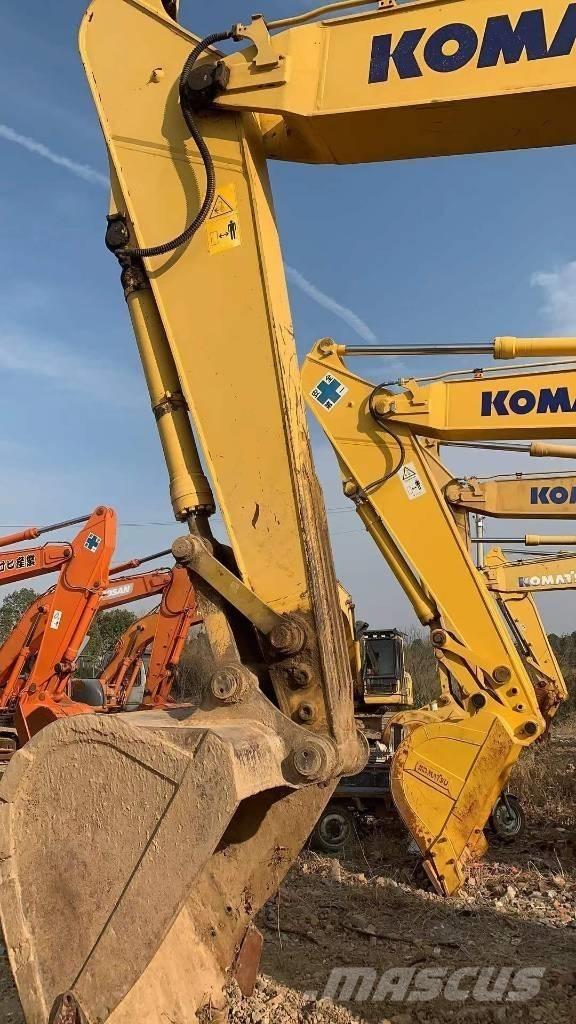 Komatsu PC 220-8 Kāpurķēžu ekskavatori