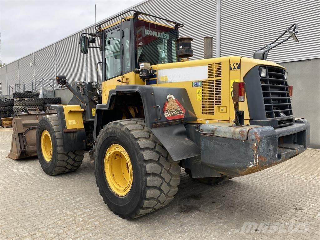 Komatsu WA320PZ-6 Iekrāvēji uz riteņiem