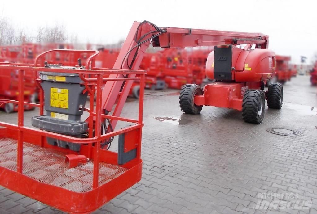 JLG 800 AJ Strēles pacēlāji