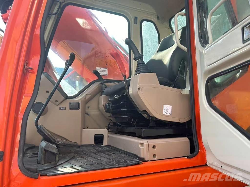 Doosan DH 225 LC-7 Kāpurķēžu ekskavatori