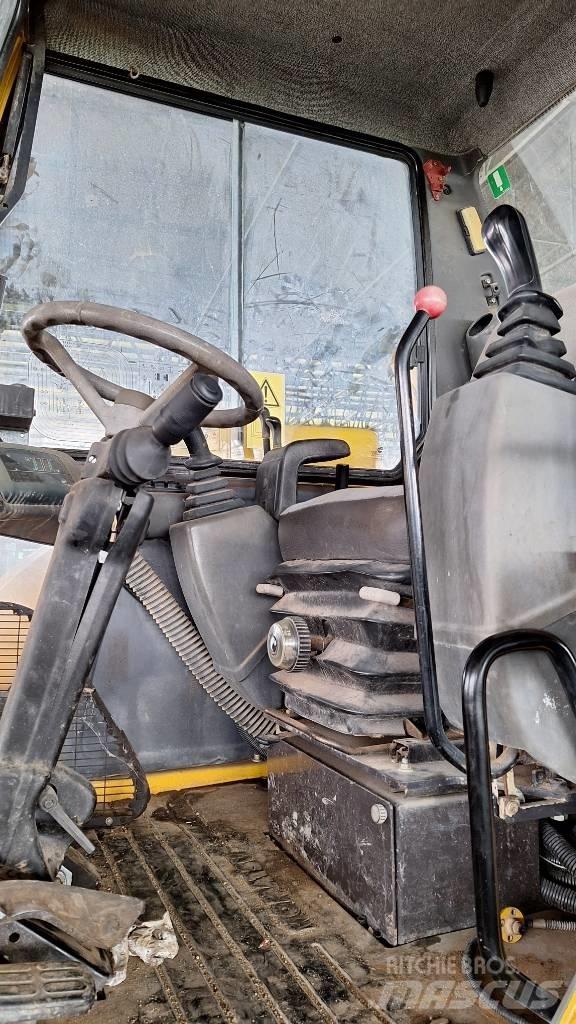 Komatsu PW 110 Ekskavatori uz riteņiem