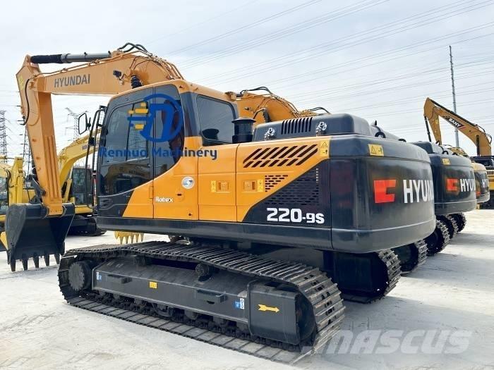 Hyundai R220LC-9S Kāpurķēžu ekskavatori