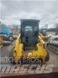 CAT 262D Lietoti riteņu kompaktiekrāvēji
