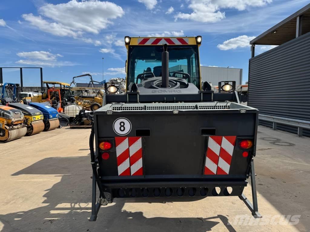 Bomag BW 174 AP-4 AM Divvalču grunts veltņi