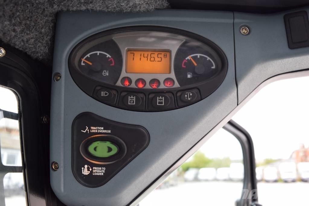 Bobcat S 250 Lietoti riteņu kompaktiekrāvēji