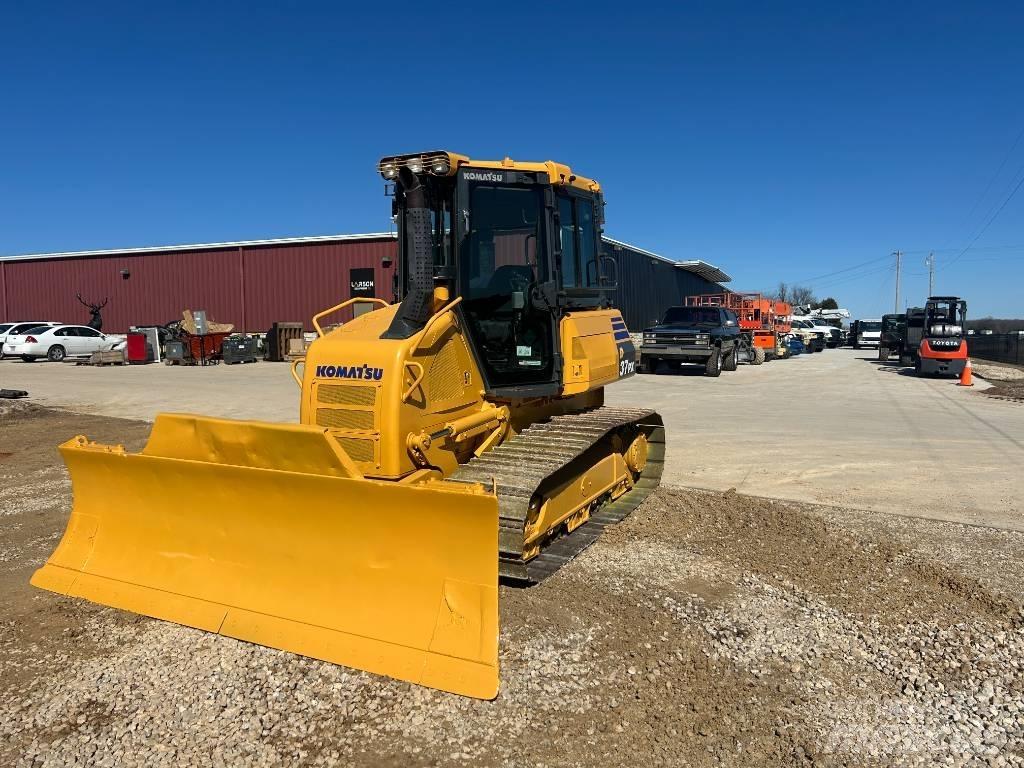 Komatsu D37PX-23 Kāpurķēžu buldozeri