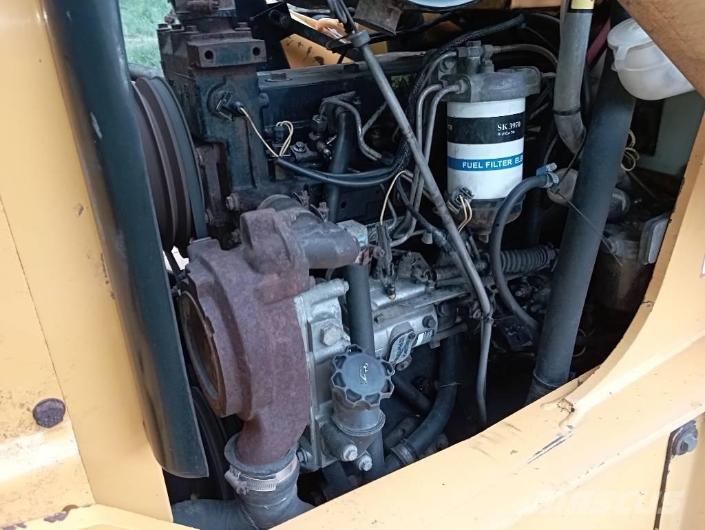JCB 3CX Sitemaster Ekskavatori-iekrāvēji