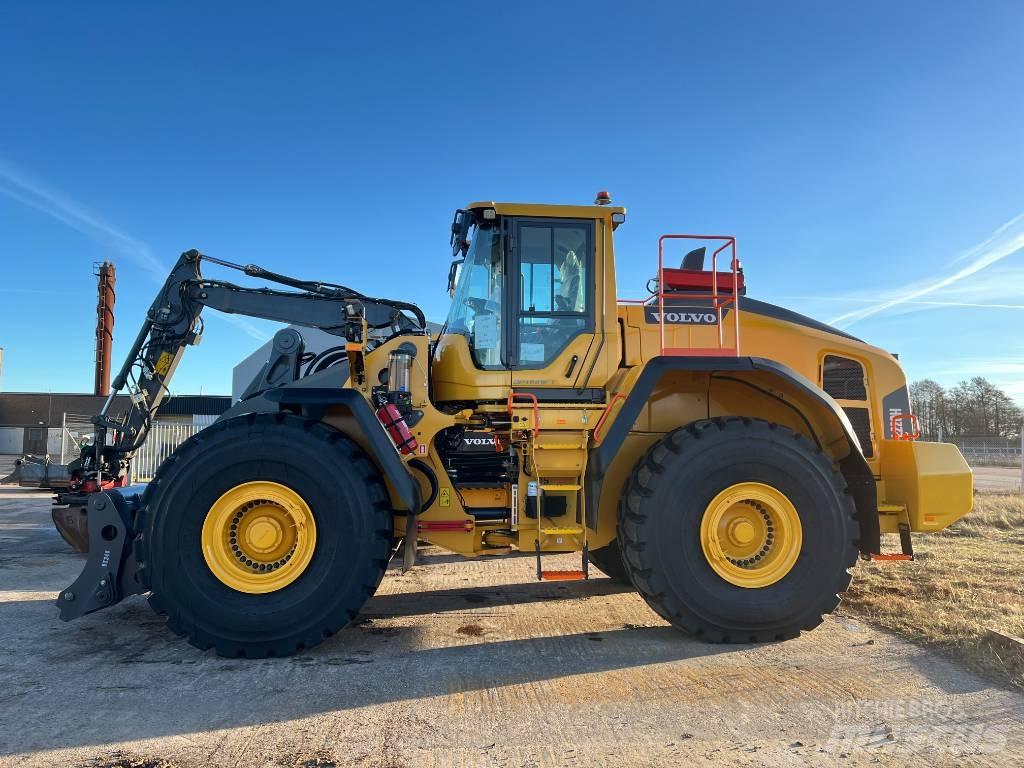 Volvo L 220 H Iekrāvēji uz riteņiem