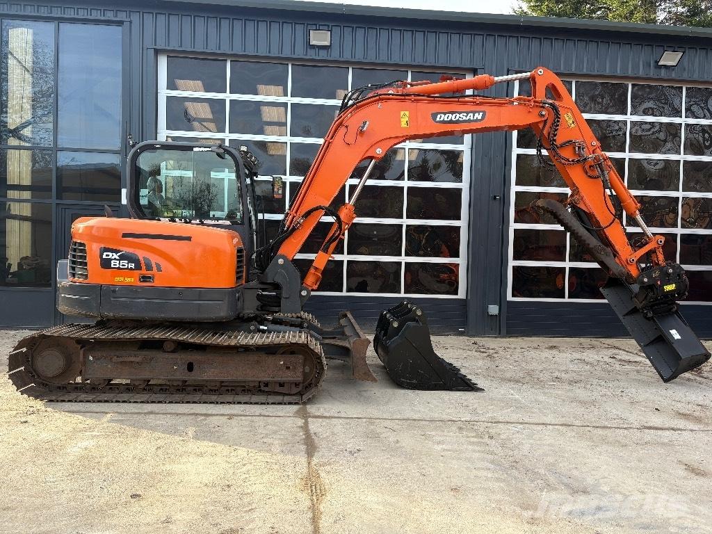 Doosan DX 85 R Vidēja lieluma ekskavatori 7 t - 12 t