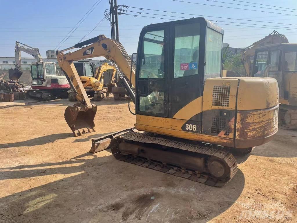 CAT 306 Kāpurķēžu ekskavatori