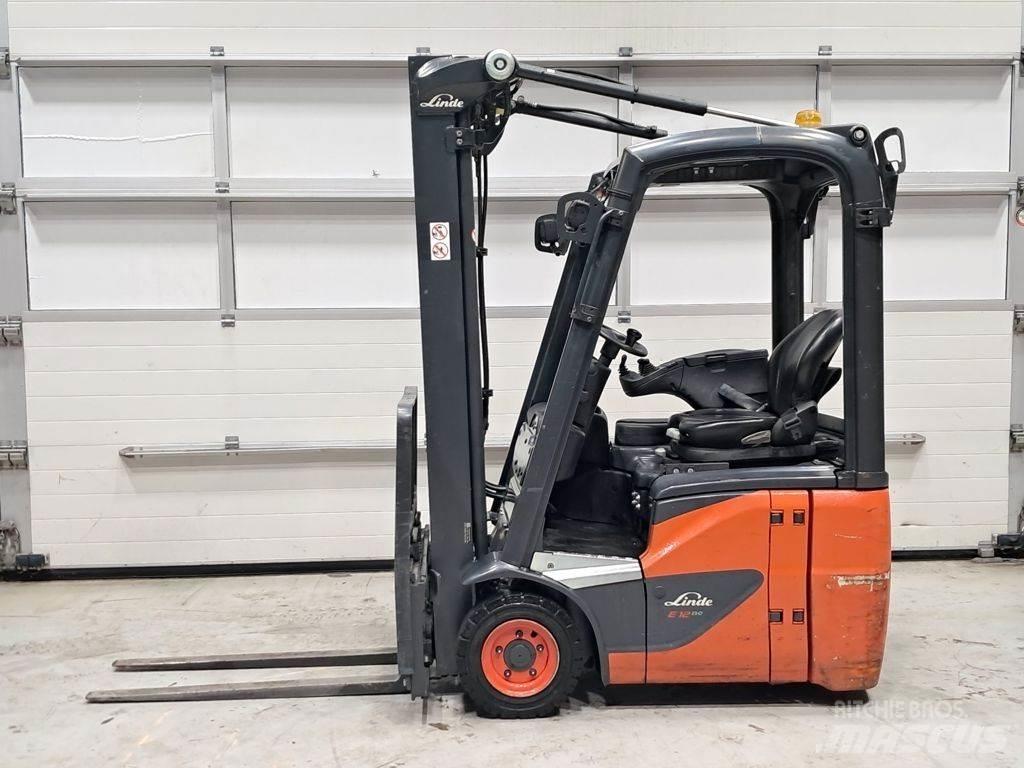 Linde E12-02 Elektriskie iekrāvēji