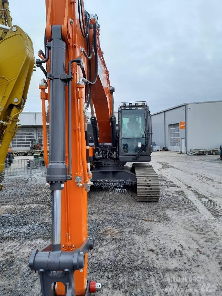 Develon DX 225 LC-7 Kāpurķēžu ekskavatori