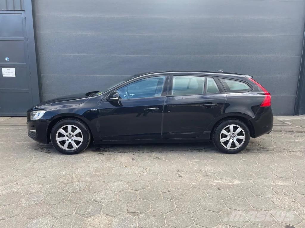 Volvo V60 . Automašīnas