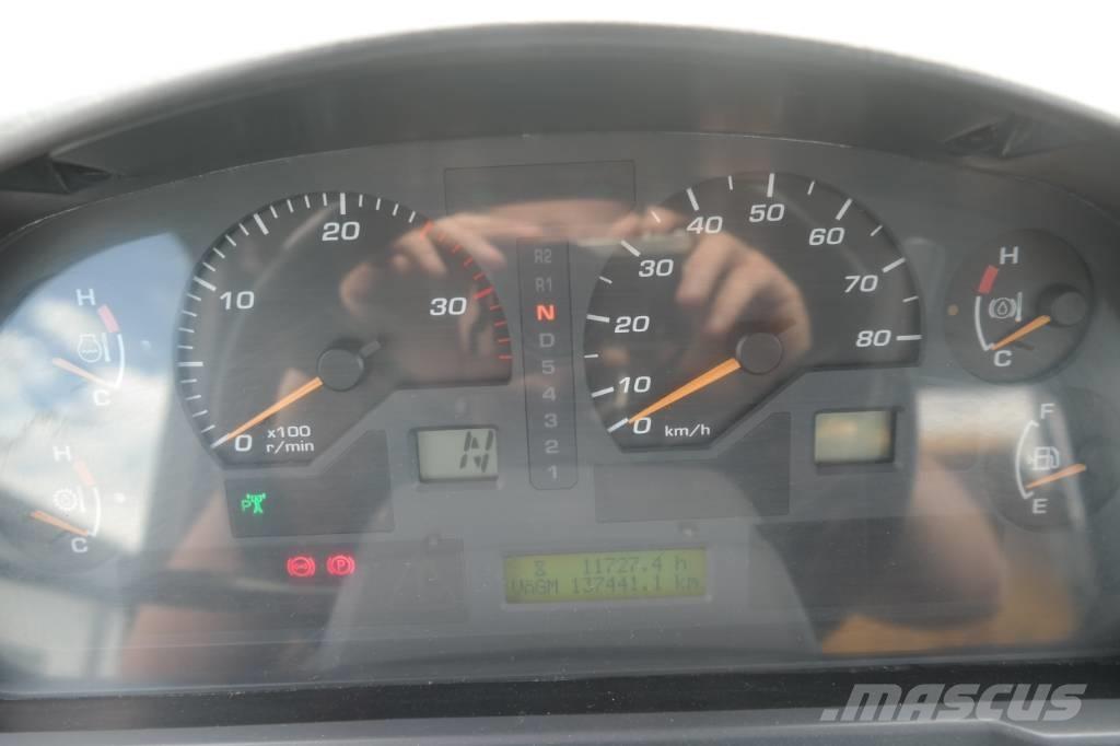 Komatsu HM 300-2 Artikulētie pašizgāzēji