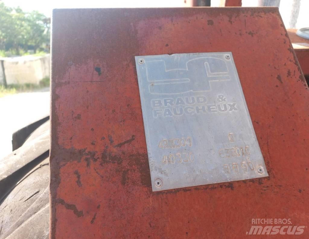 Manitou 4RM30G Tehnika ar dīzeļa dzinēju