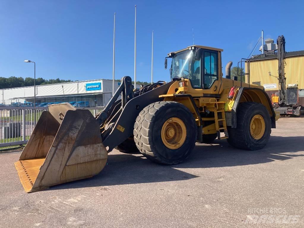 Volvo L 220 F Iekrāvēji uz riteņiem