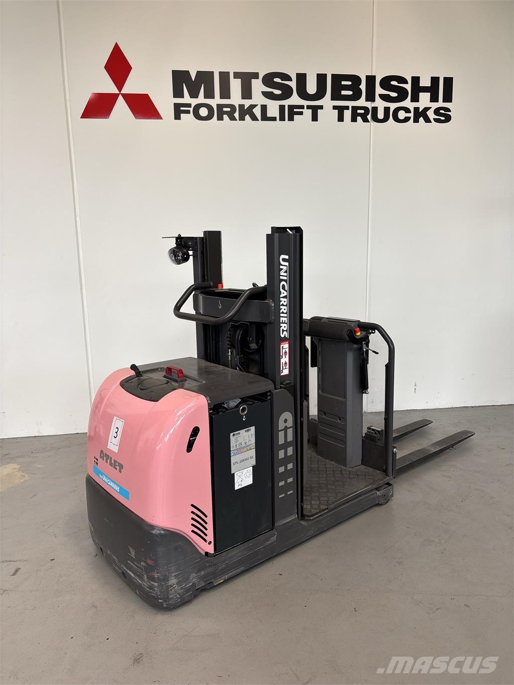 UniCarriers EPL100 Pasūtījumu savācējs mazam augstumam