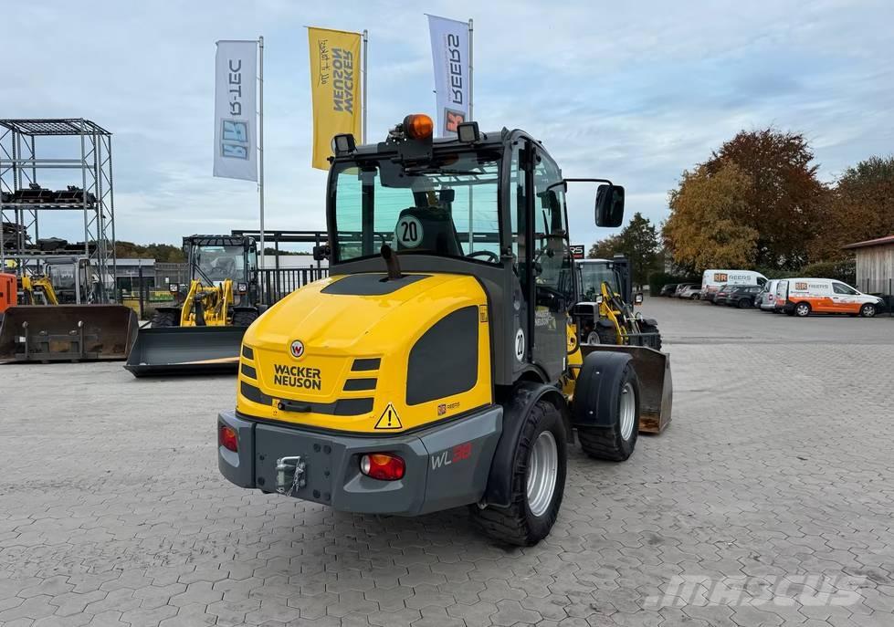 Wacker Neuson WL 38 Iekrāvēji uz riteņiem