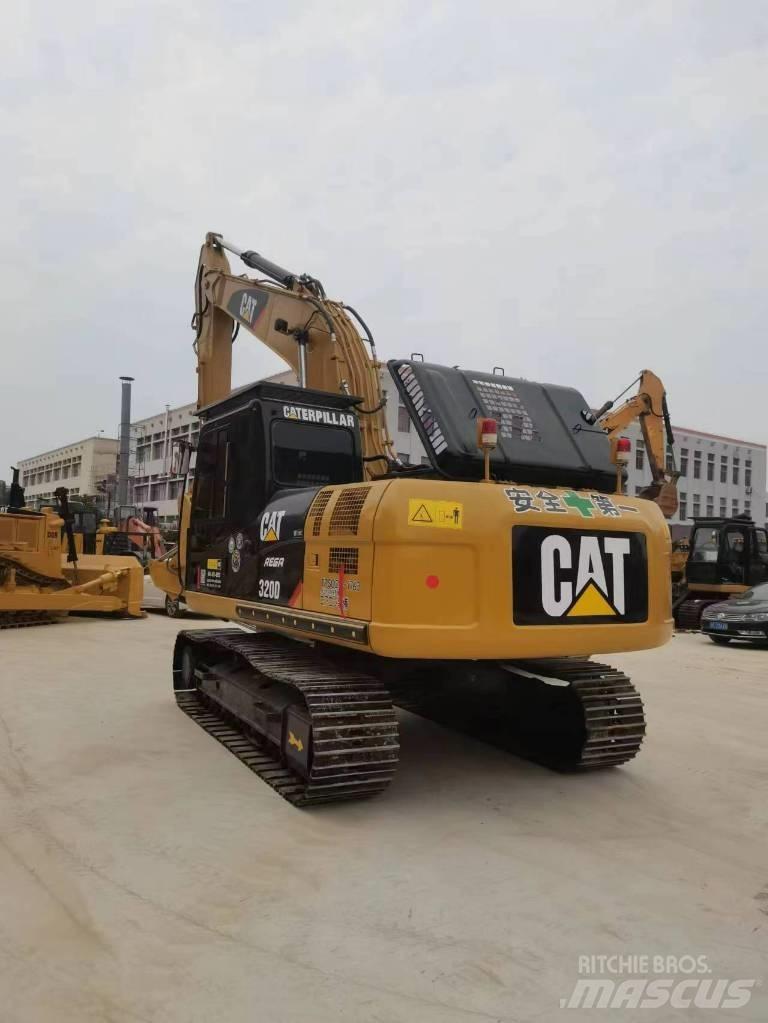 CAT 320 D Kāpurķēžu ekskavatori