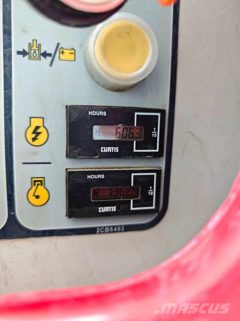 Dino 220 XTC 2 Strēles pacēlāji