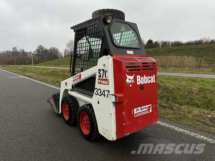 Bobcat S70 Iekrāvēji uz riteņiem