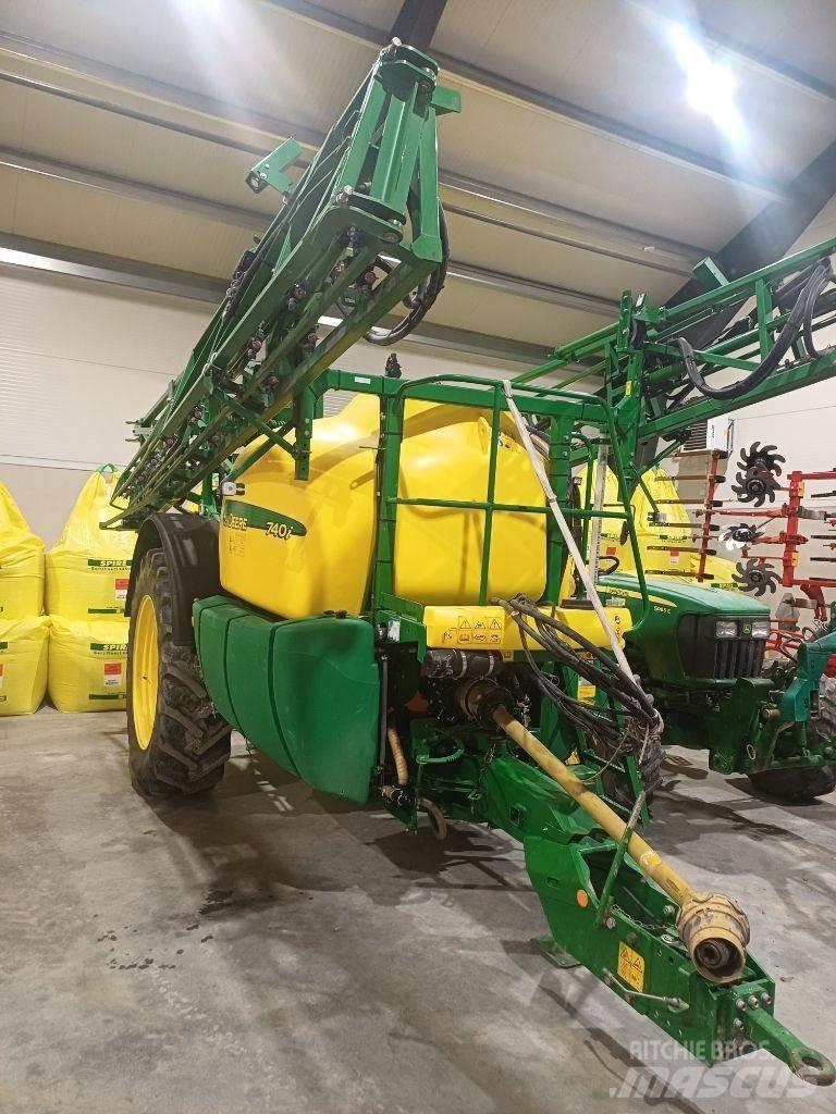 John Deere 740 i Piekabināmie smidzinātāji(miglotāji)